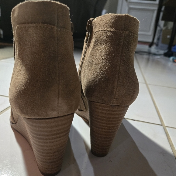 Lucky Brand Tan Taupe Brown Leather Boots Ankle Booties Heel Shoes - Picture 6 of 12